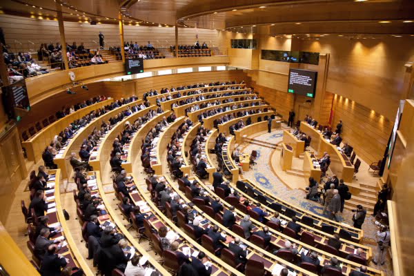 El cancer de España, los nacionalistas y los que los protegen